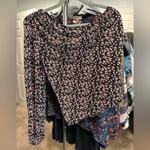One sleeved off shoulder floral blouse